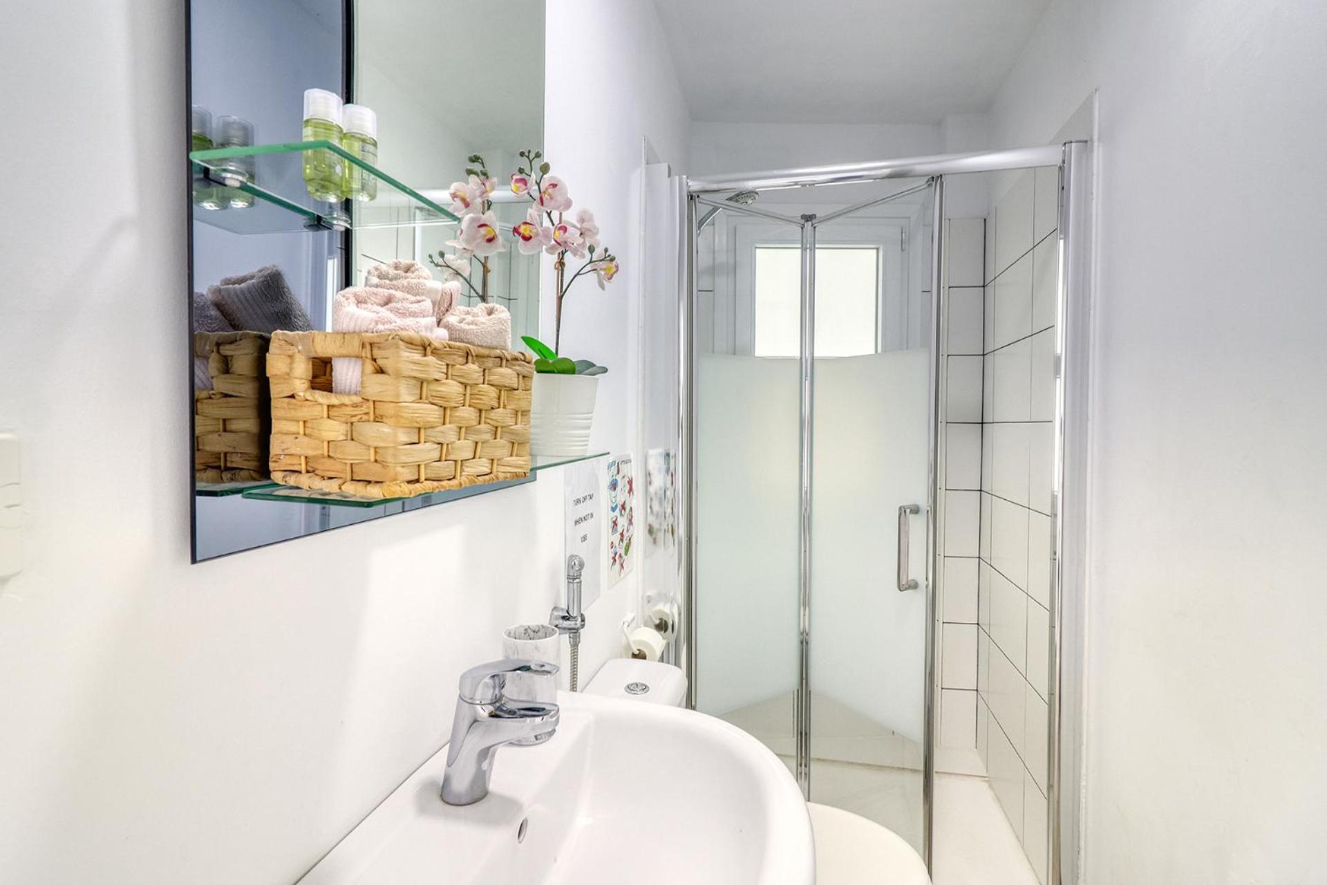 Central Modern Apartment With Private Parking & Ocean View & Coffee Corner Ікод-де-лос-Вінос Екстер'єр фото